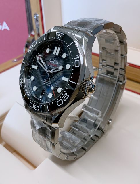Omega Seamaster Diver 300m 210.30.42.20.01.001 Image 2